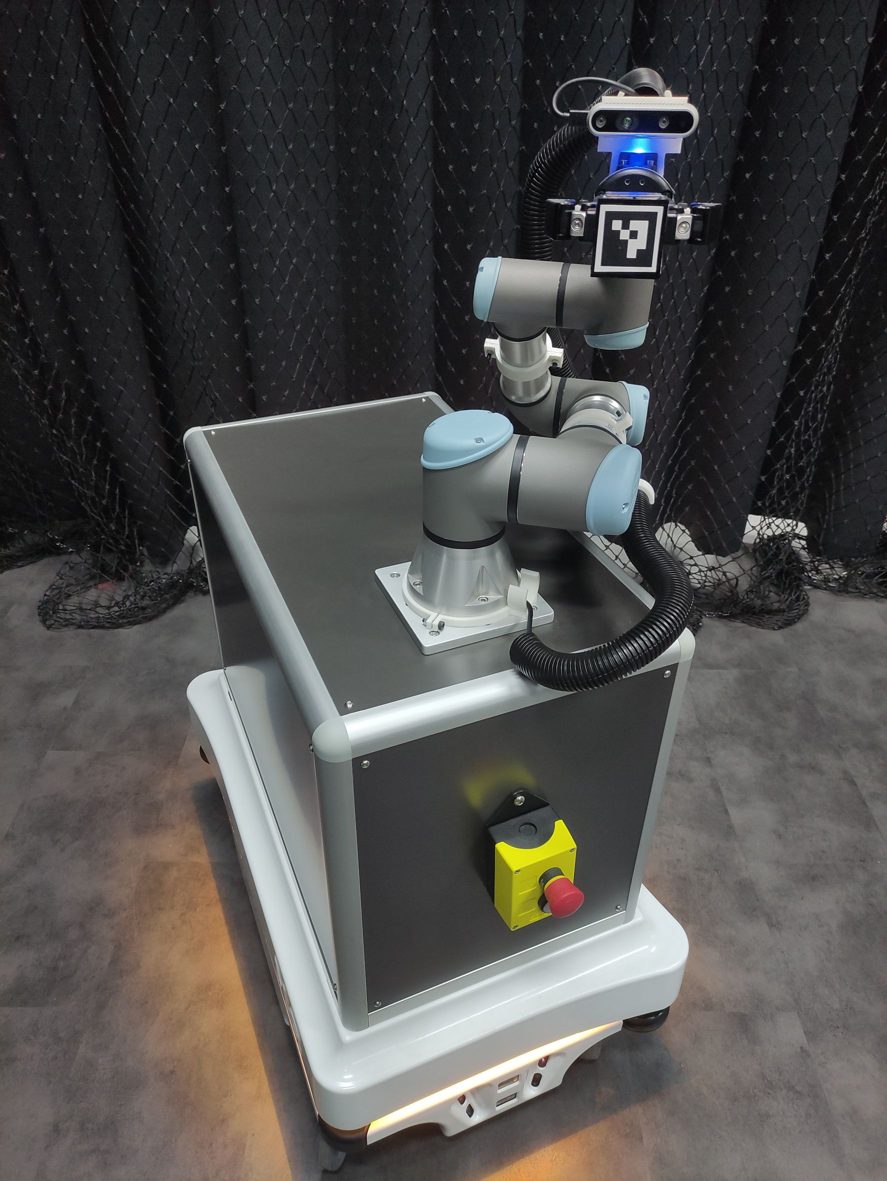 MIR robot