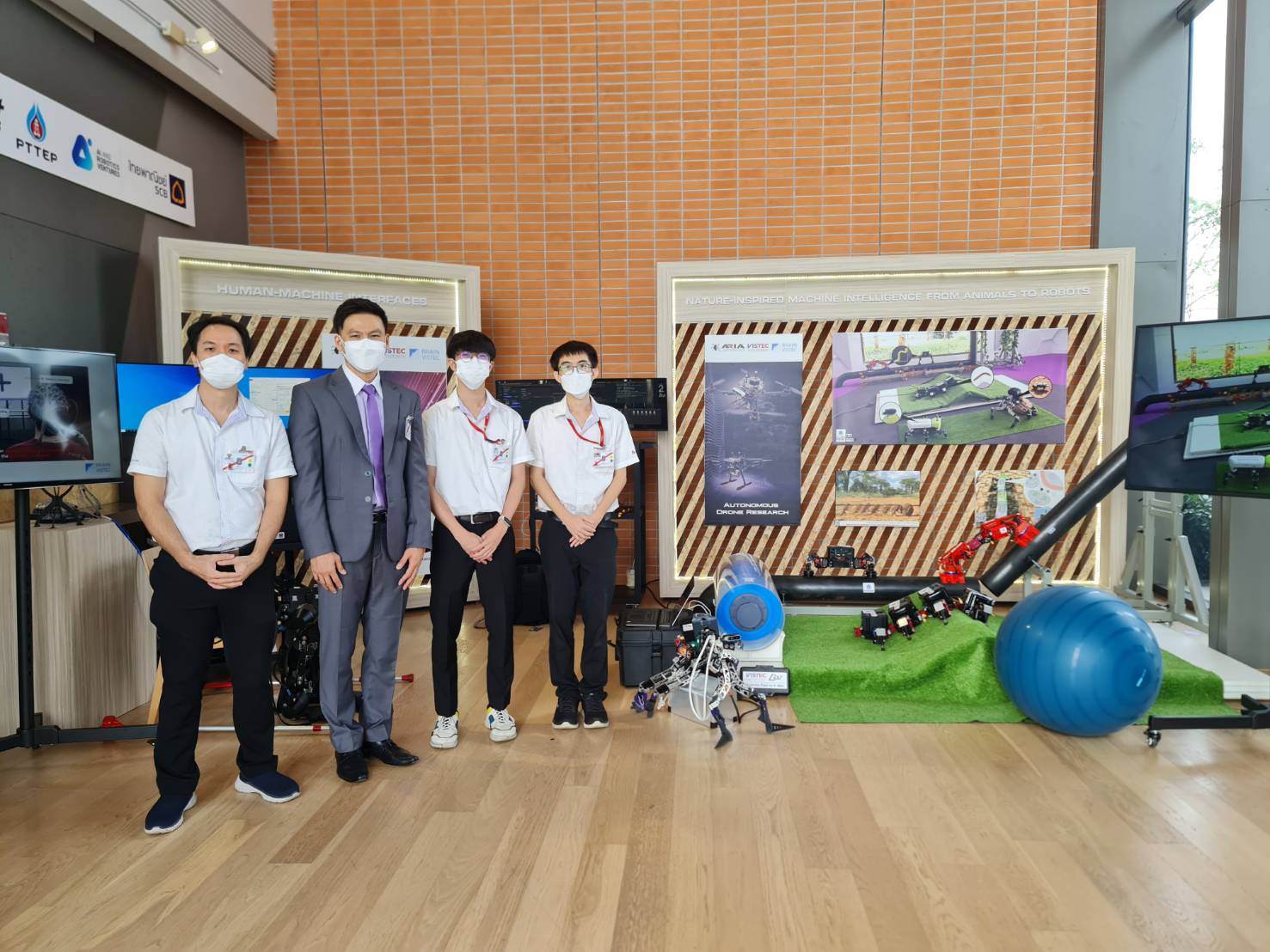 H.R.H Princess Maha Chakri Sirindhorn visited our research exhibition.